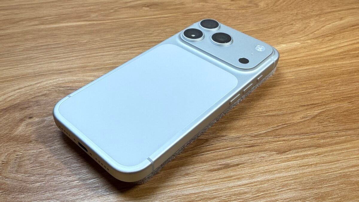 レビュー】iPhone17 Proシルバーを開封！アルミ筐体の質感は