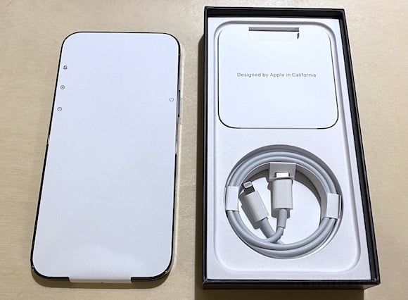 レポ】iPhone12 Proが到着〜パッケージと同梱品を11 Proと比較