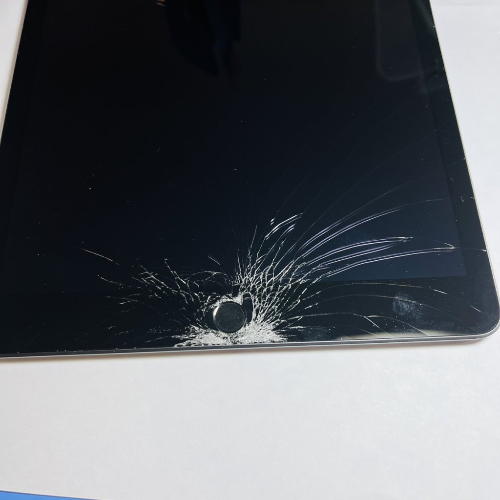 iPad(第9世代)A2602 Wi-Fi 画面割れ修理 落とした衝撃でホームボタンの