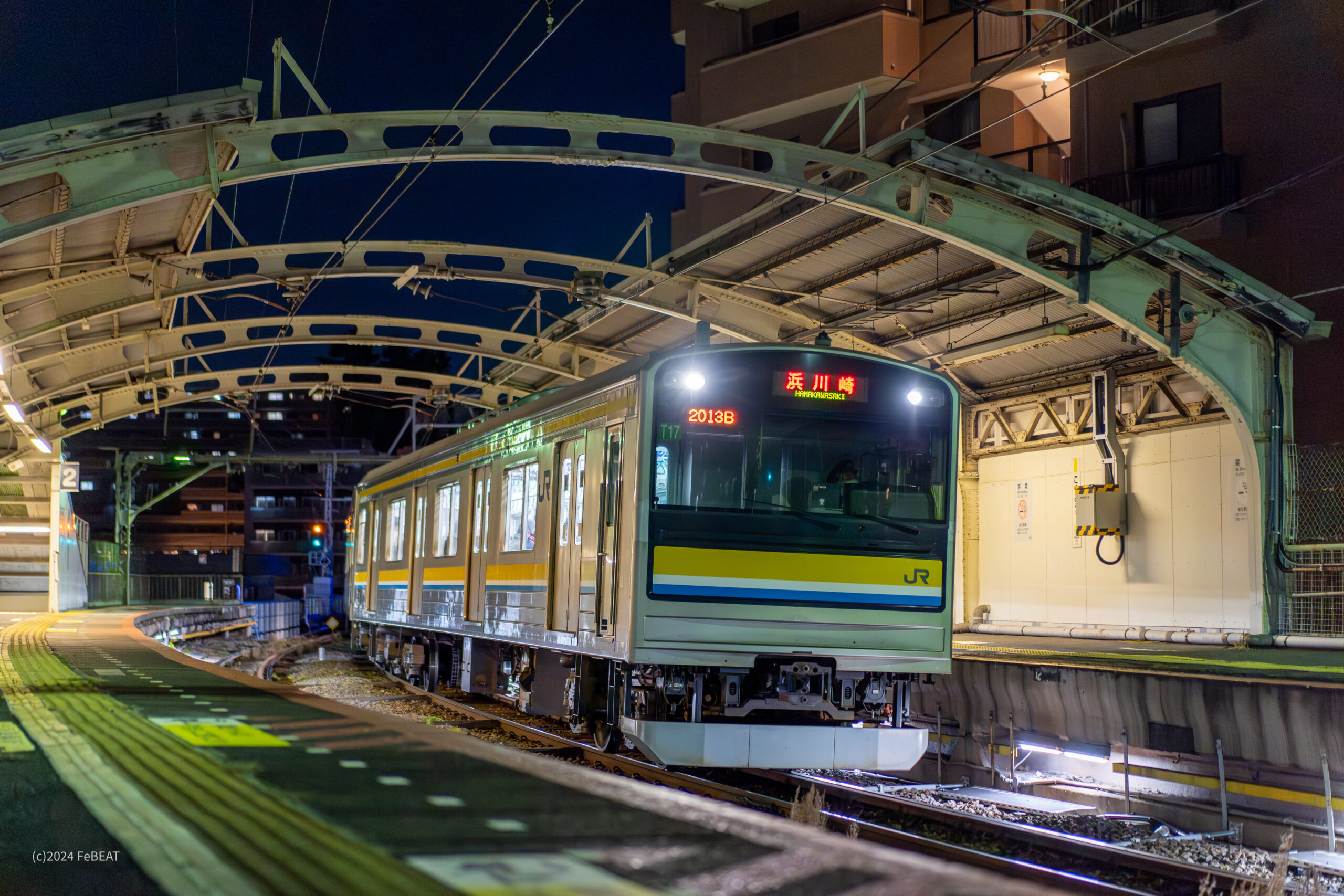 鶴見線 夜の風景 – 国道駅 〜下り〜 | いろどりの鉄道風景