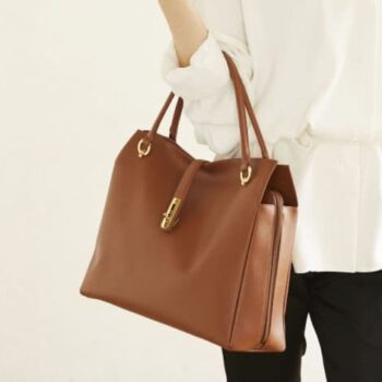 高市早苗首相のバッグ「濱野皮革工藝のグレースディライトトート」老舗