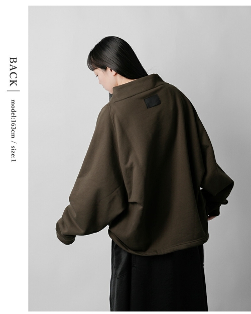 COGTHEBIGSMOKE コグザビッグスモーク MELINA BOTTLE NECK SWEATSHIRT