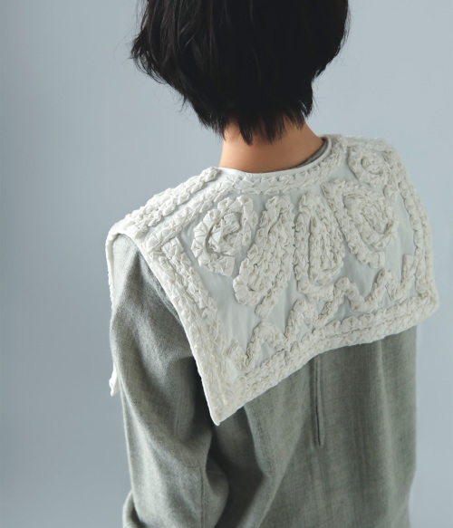 Pheeta フィータ ウール 2way つけ襟付き ノーカラー トップス