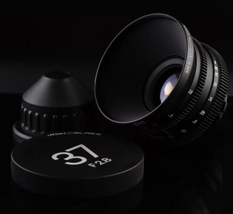 HELIOS 44-2 58mm f/2 VS Canon EF 50mm f/1.4 - Iron Glass