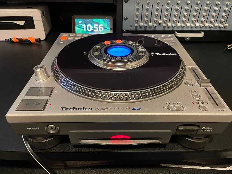 Pack DJ Completo — 2× Technics SL-DZ1200 + Mesa Vestax VMC-004