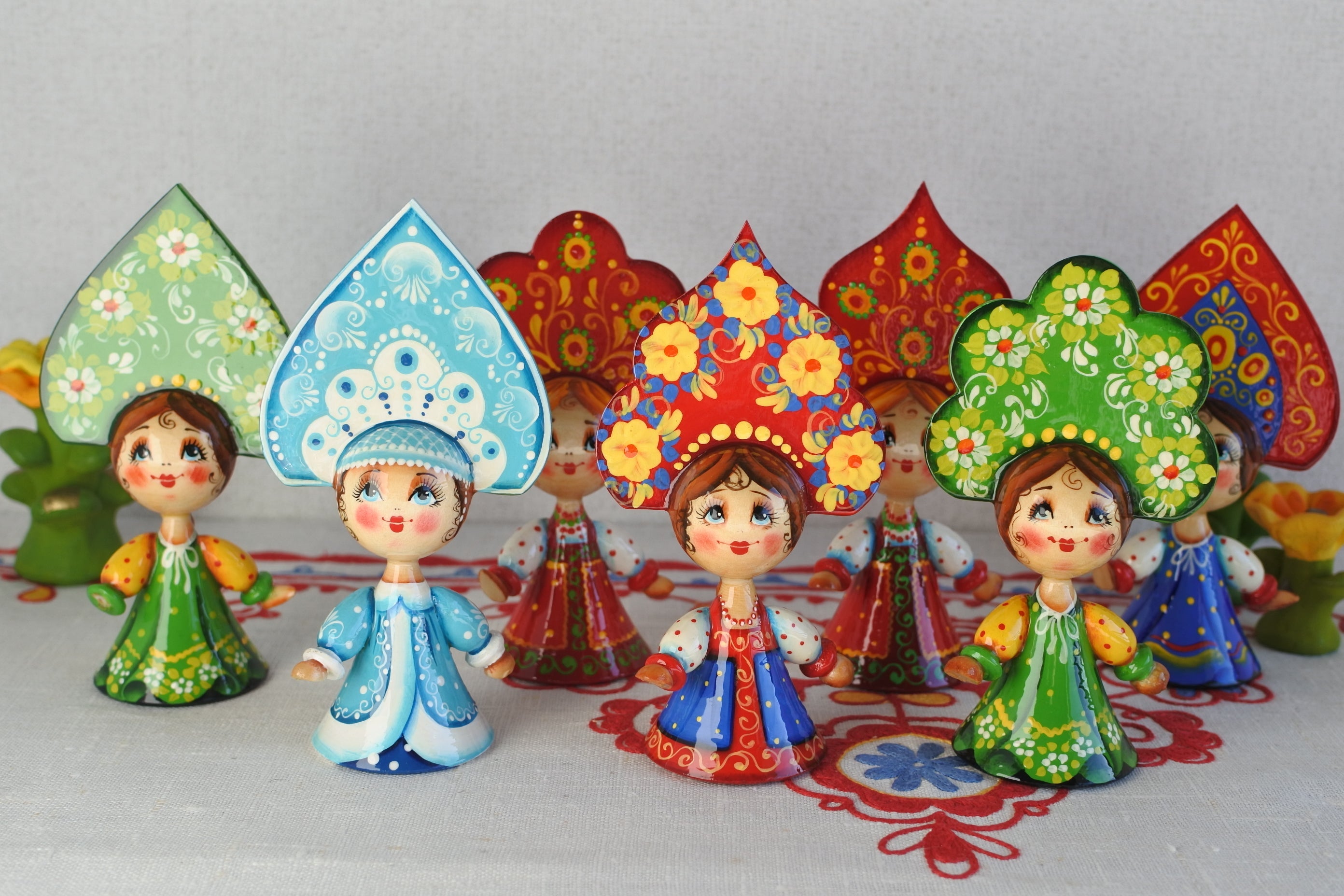 ロシア民芸品 木の人形 マトリョーシカ 動物 ハンドメイド ロシア雑貨