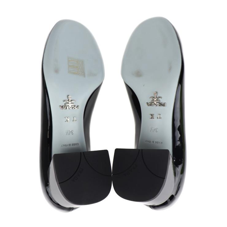 PRADA（プラダ） 超美品 パンプス ＃34 1/2 エナメル ブラック チャン