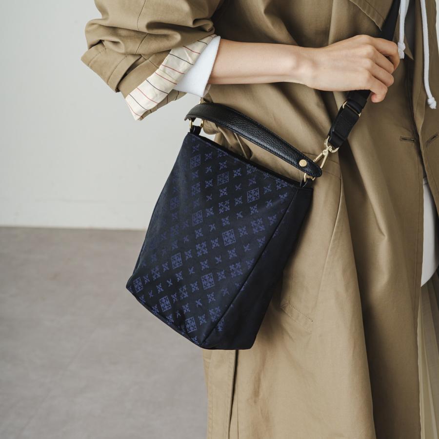 russet（ラシット） スリムミニショルダーバッグ(CE-1177) : マルイ