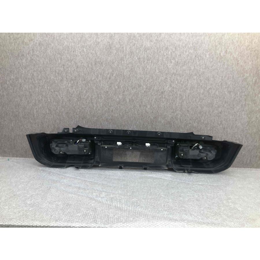 スズキ JB74W ジムニー シエラ 純正 リアバンパー テールランプ付き