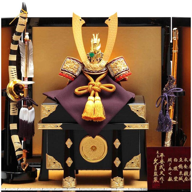 美品】人形の東月木彫箔押竜頭御兜 平安好隆作 陣羽織付き 桜遊星緑