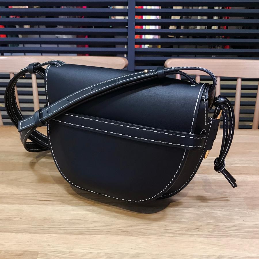 LOEWE（ロエベ） 【新品未使用】ロエベ ゲートバッグ スモール カーフ
