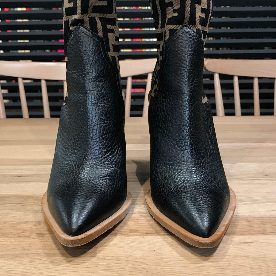 FENDI（フェンディ） 【超美品】フェンディ ズッカ柄 FF柄 ソックス