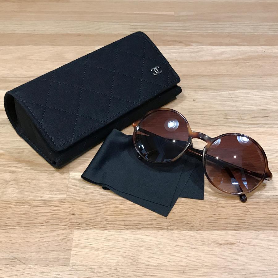 CHANEL（シャネル） 【新品同様】シャネル ラウンドシェイプ