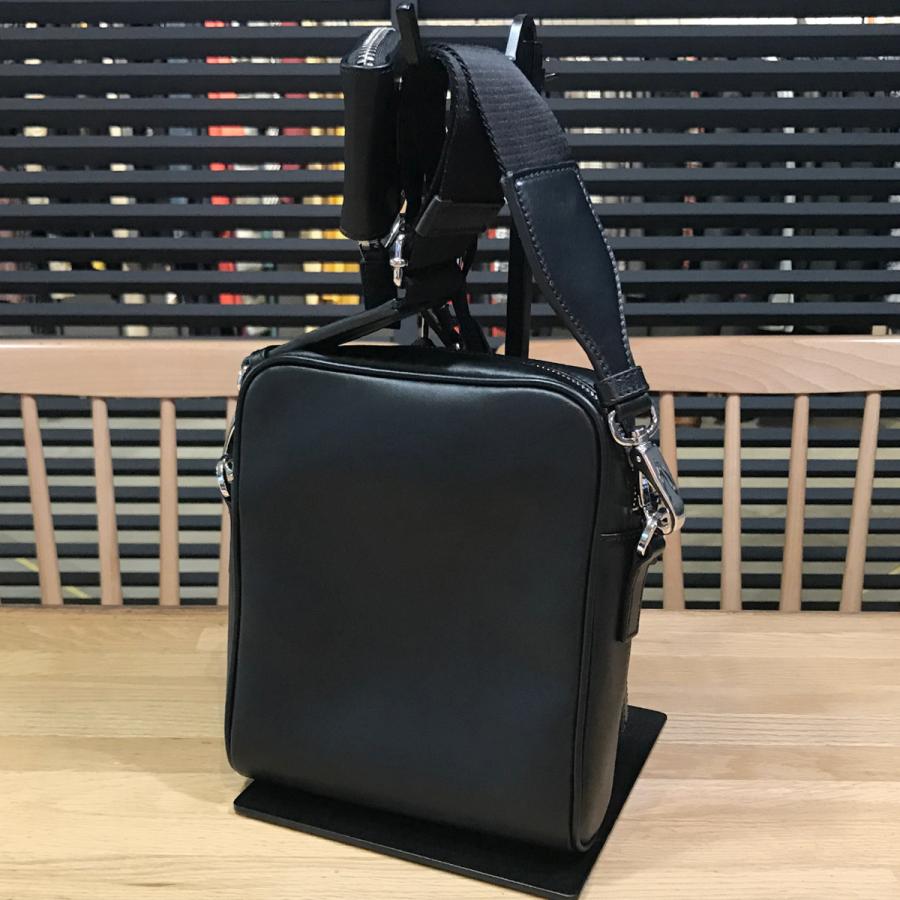 PRADA（プラダ） 【超美品】プラダ ポーチ付 ショルダーバッグ レザー