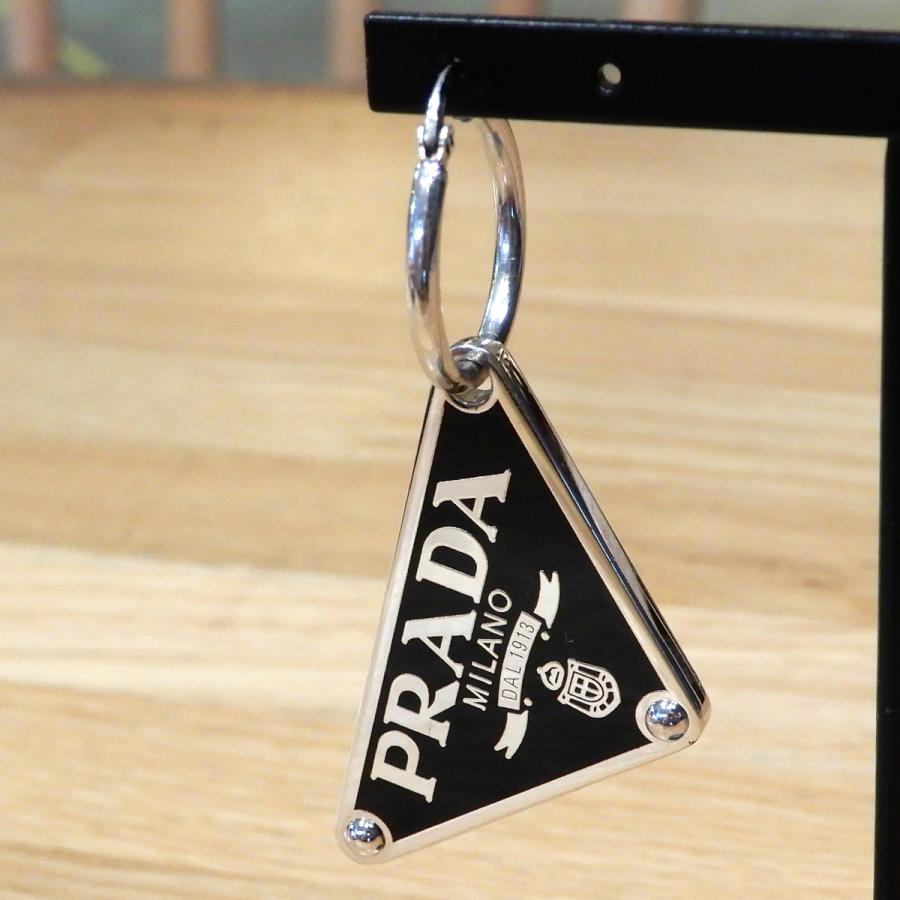 PRADA（プラダ） 【良品】プラダ トライアングルロゴ ピアス 三角ロゴ
