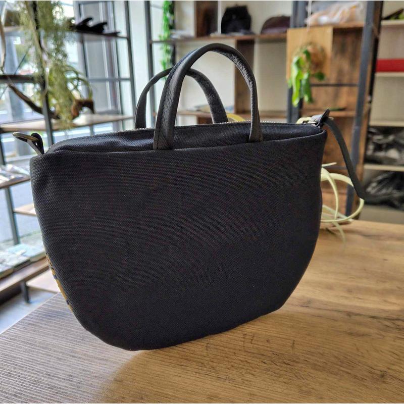 送料無料】ミナペルホネン/carnival カーニバルネイビー/ミニラウンド