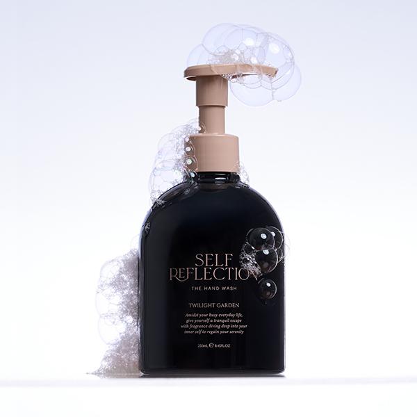 SELF REFLECTION ザ ハンドウォッシュ(MOON TO MOON) 250mL : アット