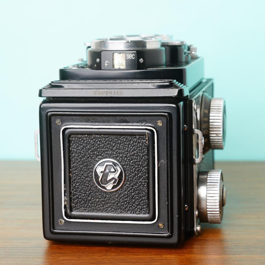 YASHICA（ヤシカ） 完動品◎YASHICAFLEX 新B型 二眼レフ フィルム