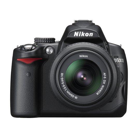 Nikon D5000（三脚、SDカード等セット） Nikon D5000（三脚、SDカード