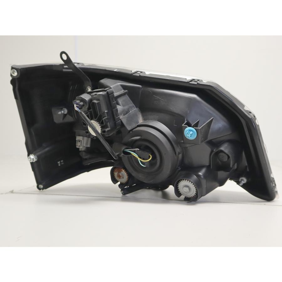 ダイハツ ハイゼット トラック 3BD-S510P 左 ヘッドライト W4564