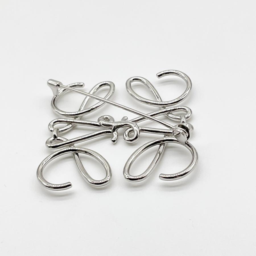 LOEWE ロエベ アナグラム ブローチ - シルバー : トレスト - 通販