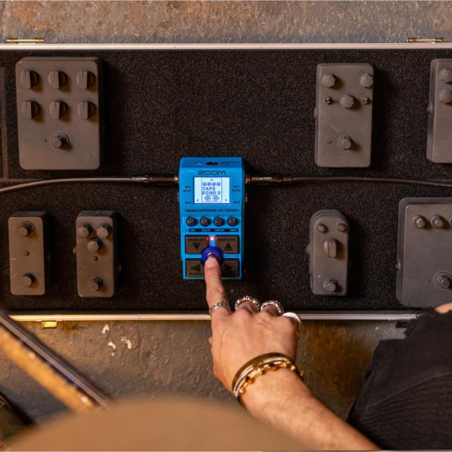 ZOOM ズーム MS-70CDR+ MultiStomp ギター マルチエフェクター 空間系