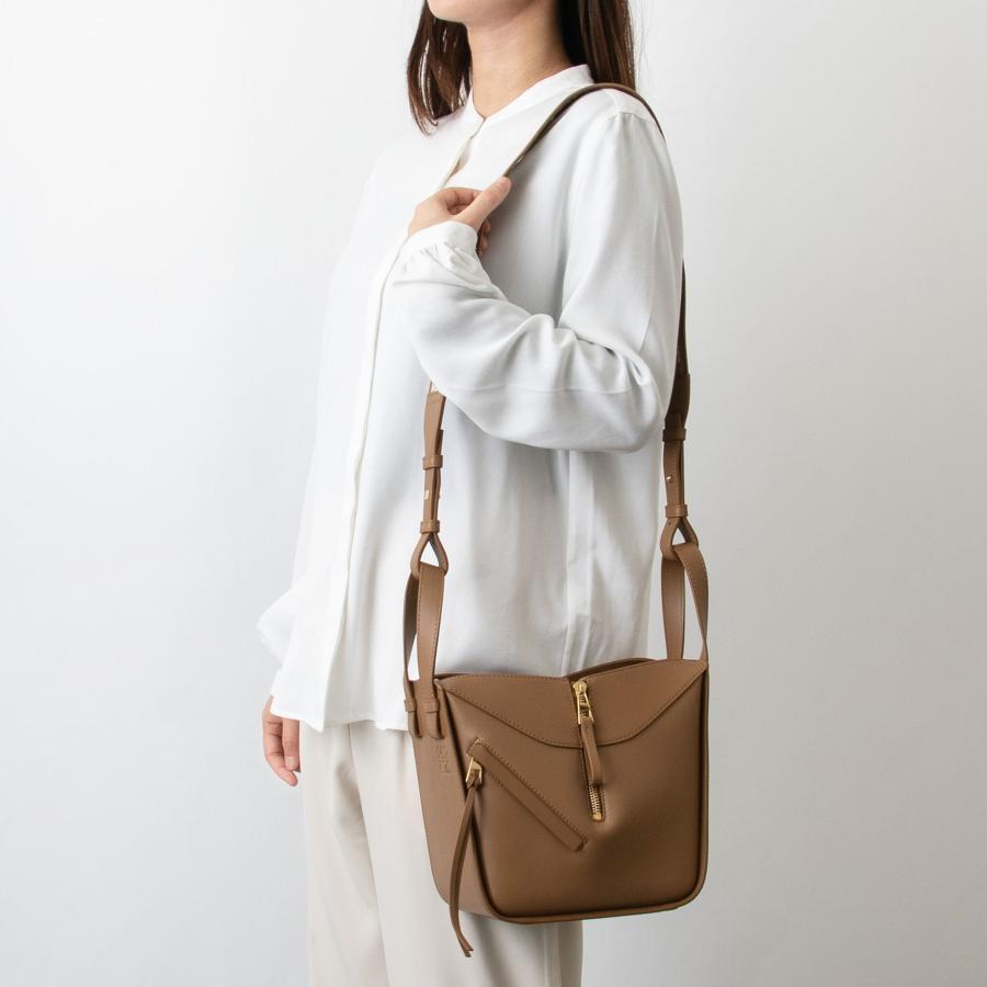 LOEWE（ロエベ） バッグ 2WAYハンド/ショルダーバッグ HAMMOCK COMPACT