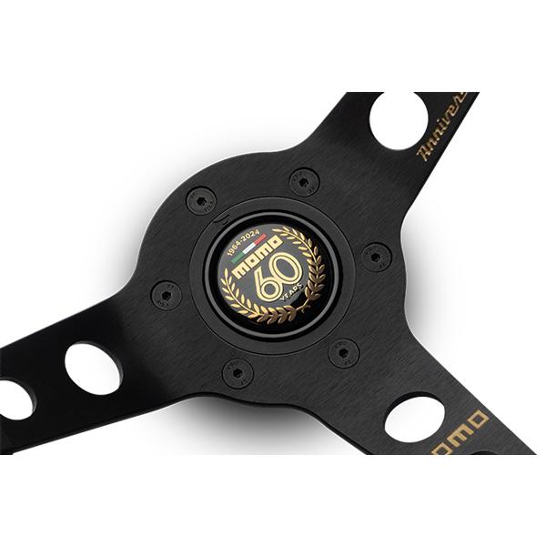 MOMO（モモ） ステアリング AM-01 モデル07 アニバーサリー60