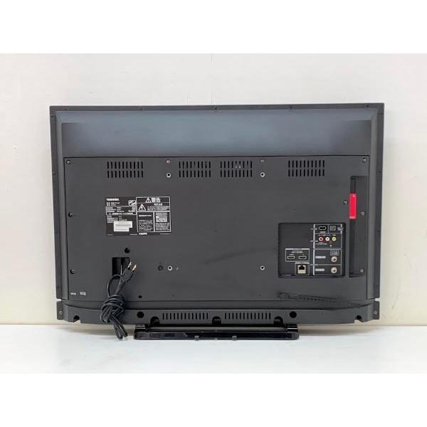 REGZA（レグザ） □ TOSHIBA 東芝 32V31 32型液晶テレビ 2018年製 外