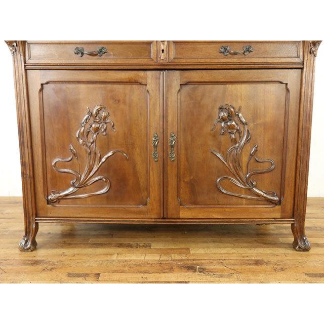 アールヌーヴォー キャビネット 芸術性の高いデザイン 繊細な彫刻 収納