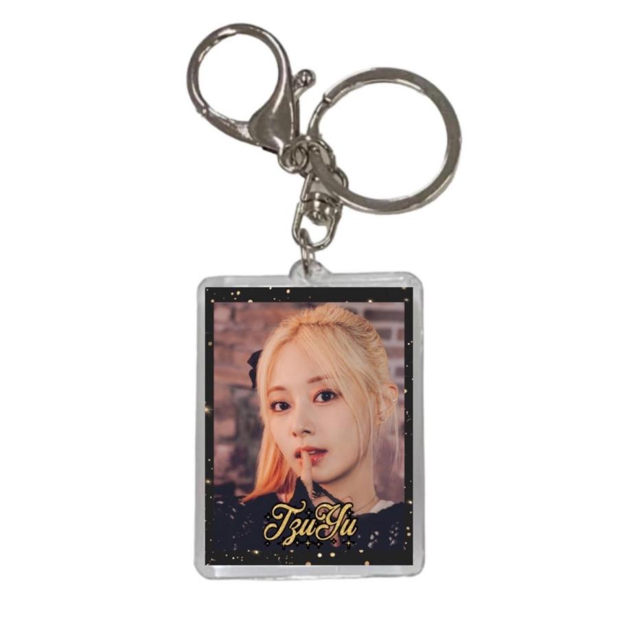 ツウィ TWICE トゥワイス 両面 写真入り キーホルダー 韓流 グッズ