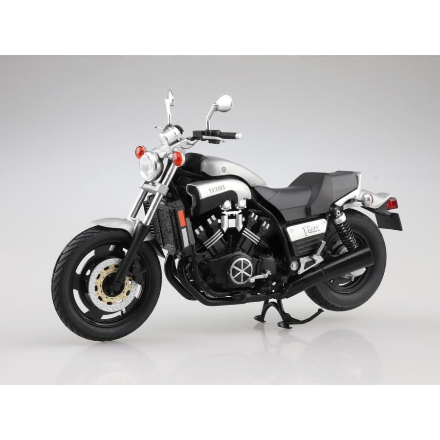 青島文化教材社 アオシマ 1/12 完成品バイク Yamaha Vmax ニュー