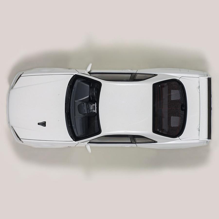 ミニカー 1/18 日産 スカイライン GT-R R34 Vスペック II ホワイト