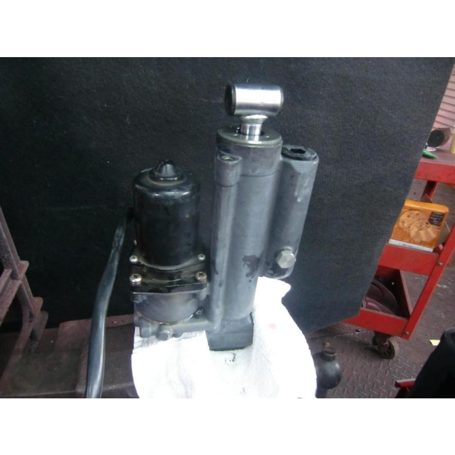 ホンダ（HONDA） ホンダ除雪機 パワーハイトシリンダー オイル漏れ修理