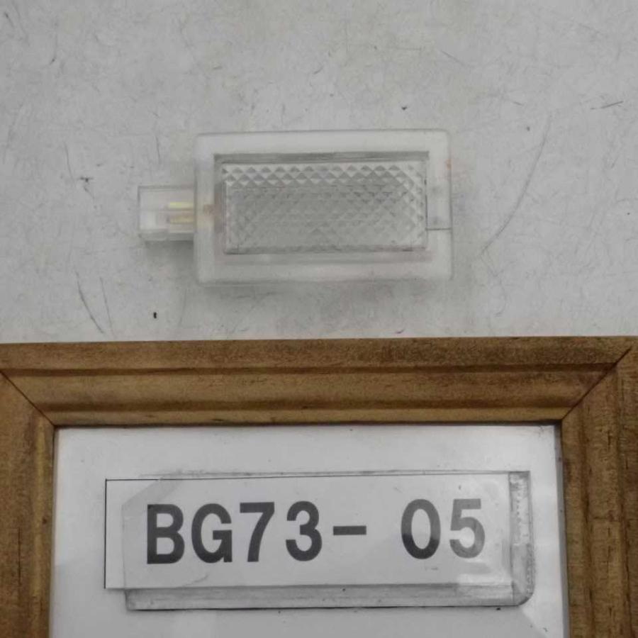 ダッジ チャレンジャー 純正 ルームランプ ライト 1点 中古 即決