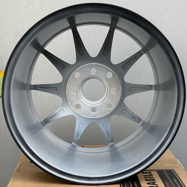在庫限り 人気商品 新品 15×8.25J ±0 PCD 100 114.3 4穴 15インチ