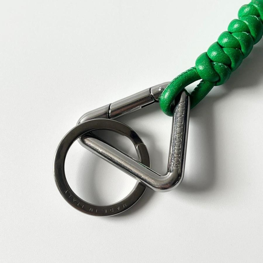 BOTTEGA VENETA ボッテガヴェネタ トライアングル キーリング ネック