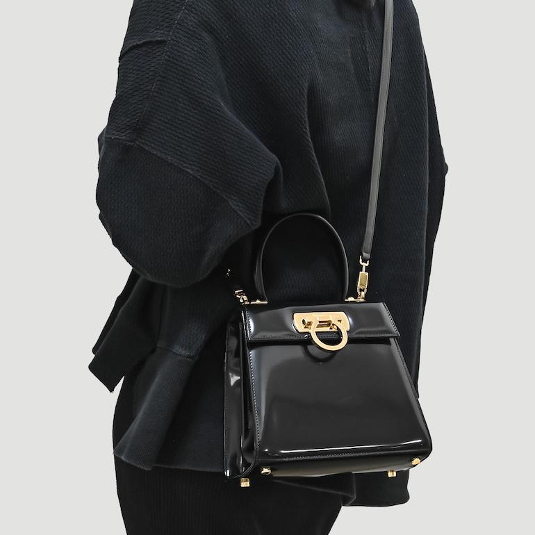 FERRAGAMO（フェラガモ） サルヴァトーレフェラガモ ハンドバッグ