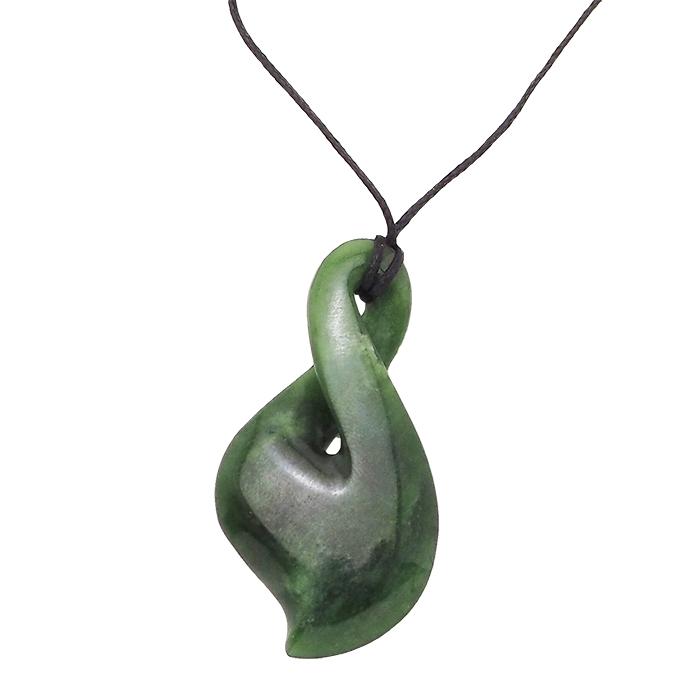 フィッシュフック ジェイドカーヴィング マオリヘイマタウ ネックレス