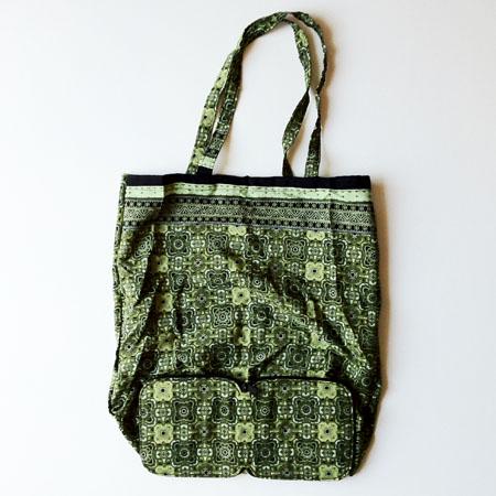 インドネシア バティック 折りたたみ エコバッグ 〈グリーン〉 送料