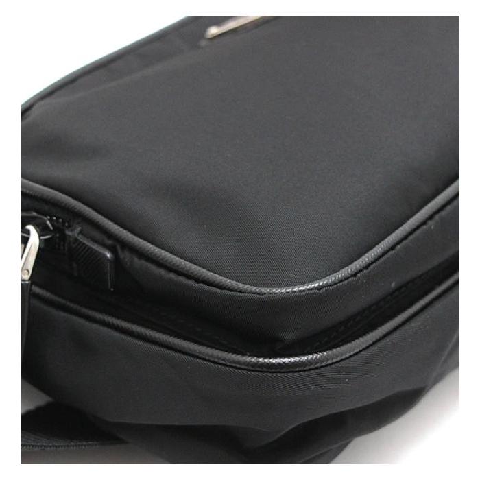 PRADA（プラダ） SALE ウエストポーチ ボディバッグ 三角ロゴ 黒