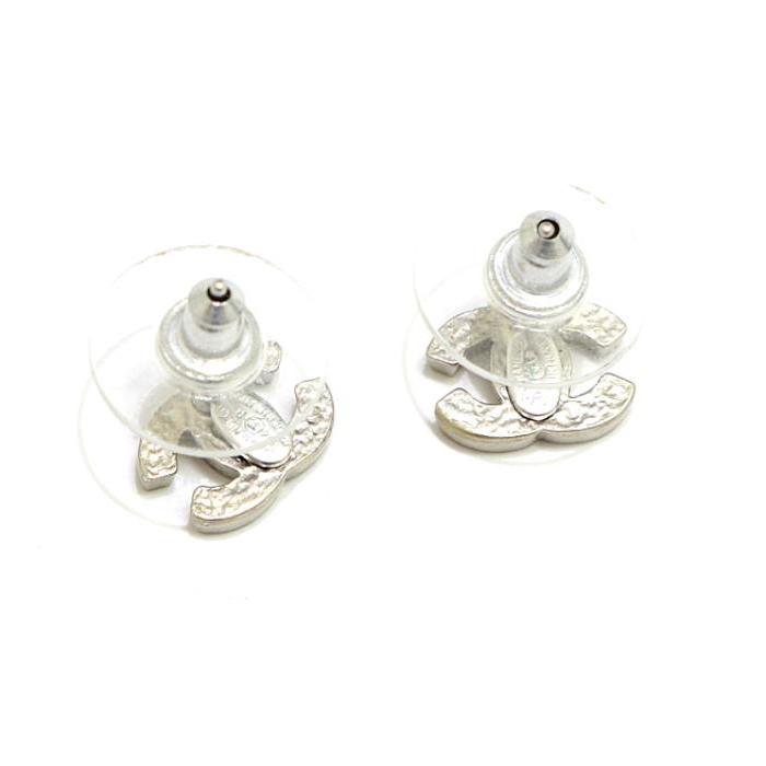 CHANEL（シャネル） 大人気！美品 ミニミニ ココマーク ピアス 黒