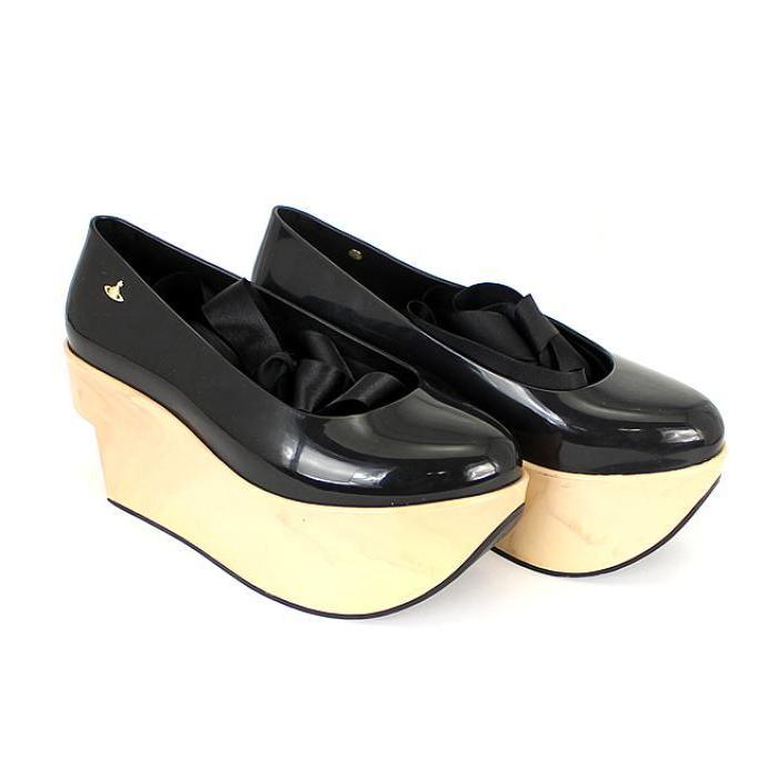 Vivienne Westwood（ヴィヴィアンウエストウッド） 美品 ヴィヴィアン