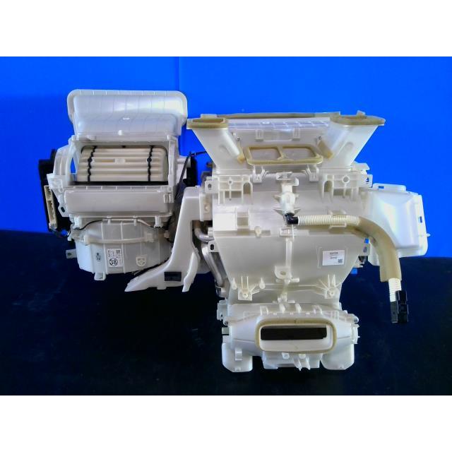 レクサス（LEXUS） RX DAA-GYL10W エアコンユニット 87130-48271