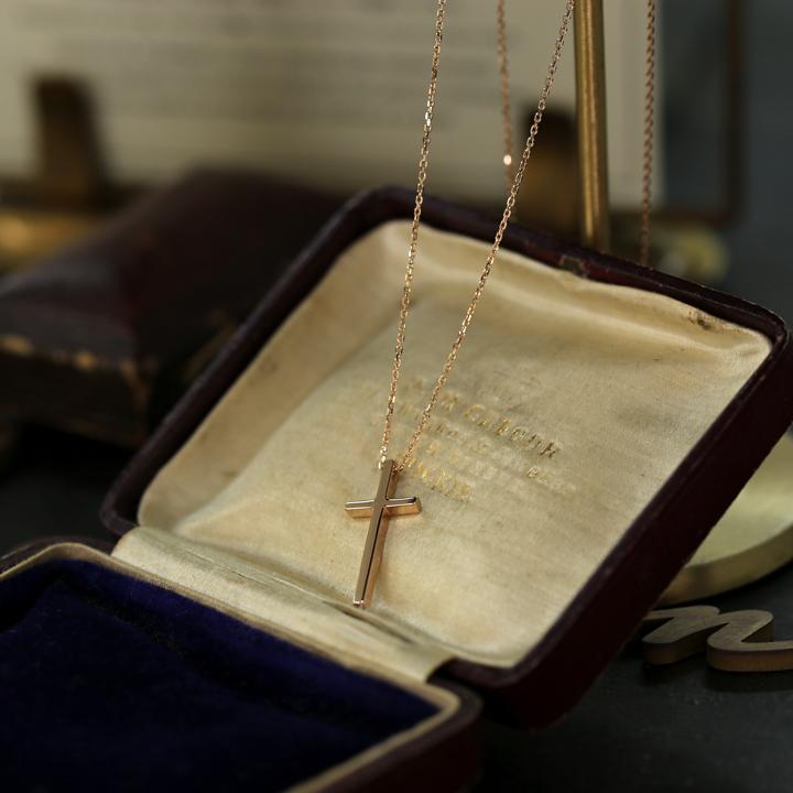 Avaron（アヴァロン） ゴールド クロス ネックレス K10 K18 Pt900