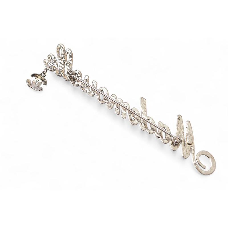 CHANEL（シャネル） ブローチ ピンブローチ マドモアゼル/ロゴ ライン