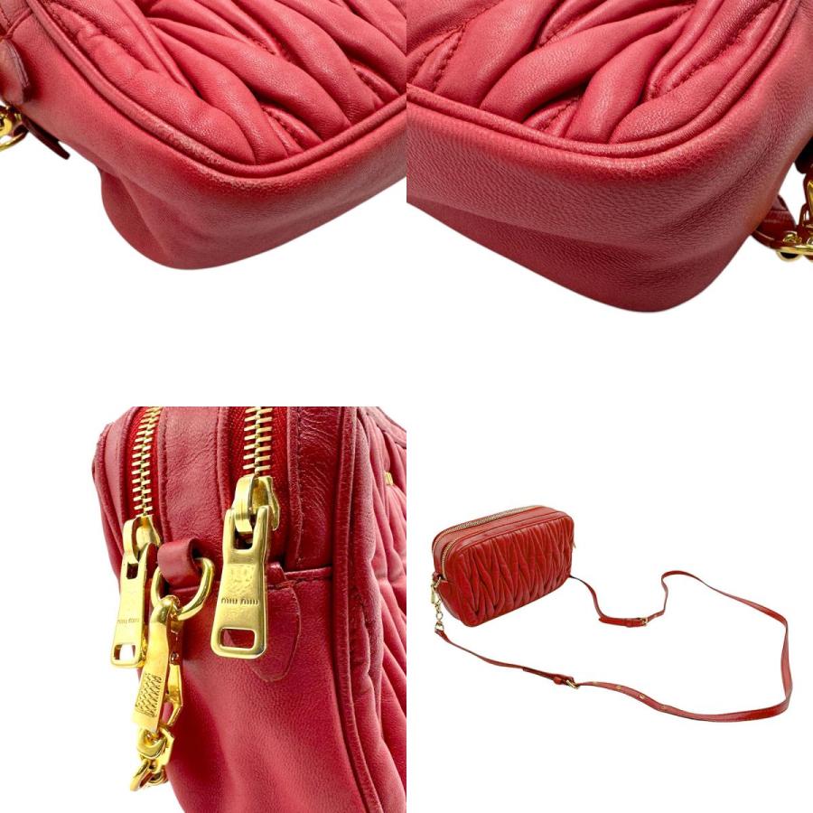 miu miu（ミュウミュウ） ショルダーバッグ マテラッセ レザー レッド