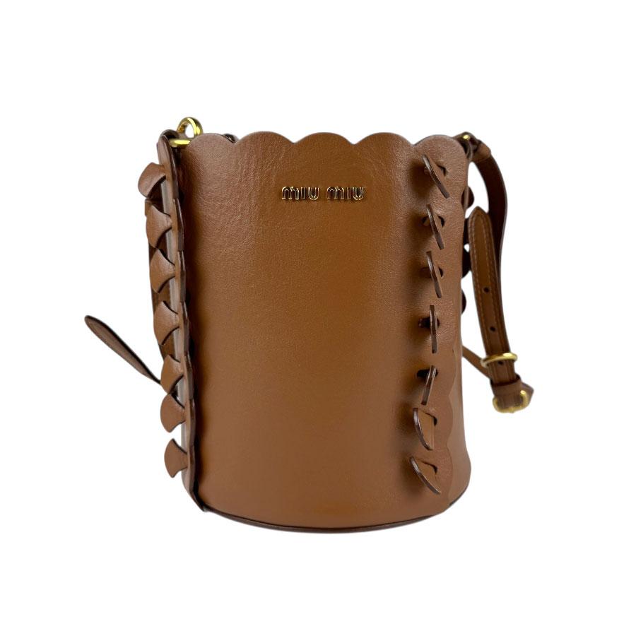 miu miu（ミュウミュウ） ショルダーバッグ レザー ブラウン