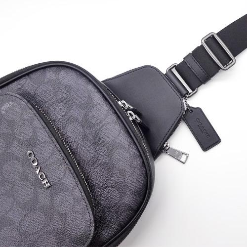 COACH（コーチ） バッグ バッグ ショルダー ボディバッグ シグネチャー