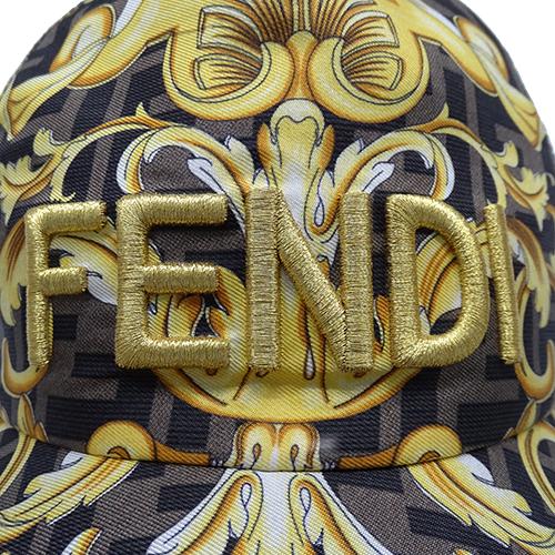 FENDI（フェンディ） フェンダーチェ FENDACE ヴェルサーチ キャップ